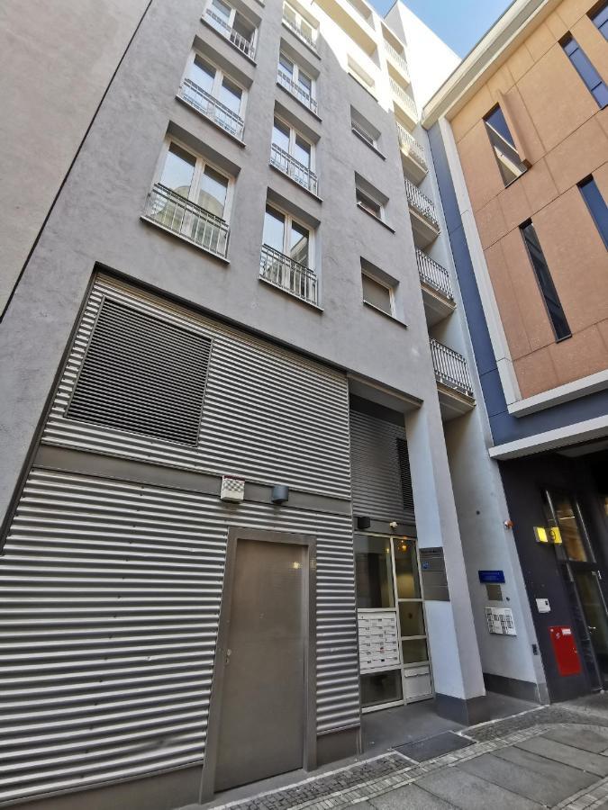 Zentrale - Ferienwohnung Am Thomaskirchhof Leipzig Exterior foto